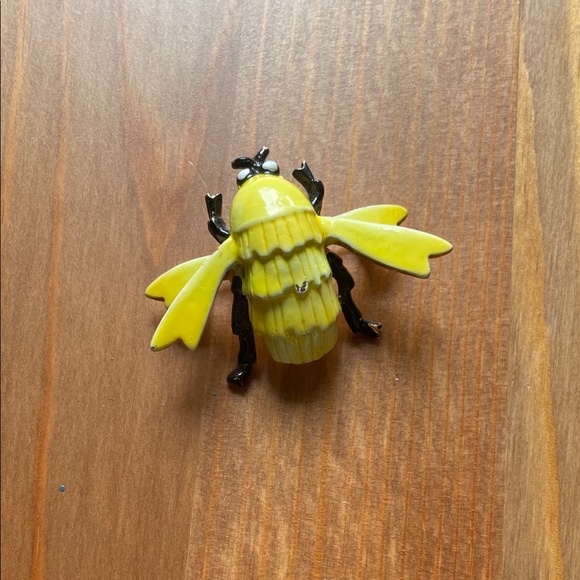 Jewelry - Yellow Bee Brooch